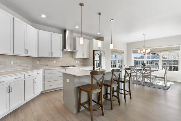 $1,100,000 | 560 North Boulder Ridge Drive, Lake Geneva, WI 53147