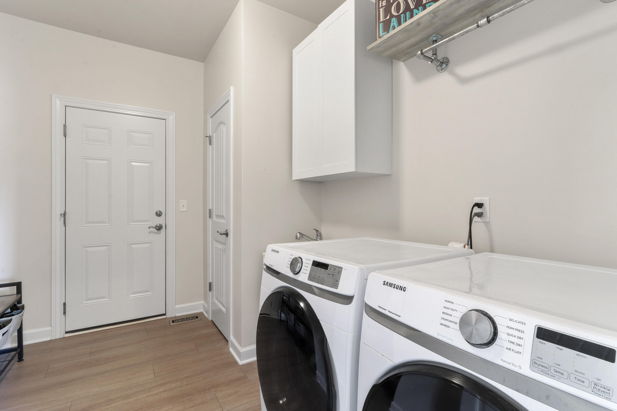 560 North Boulder Ridge Drive Lake Geneva, WI 53147 - Photo 18 of 61 Laundry Room off garage
