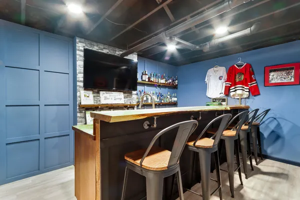 $1,100,000 | 560 North Boulder Ridge Drive, Lake Geneva, WI 53147