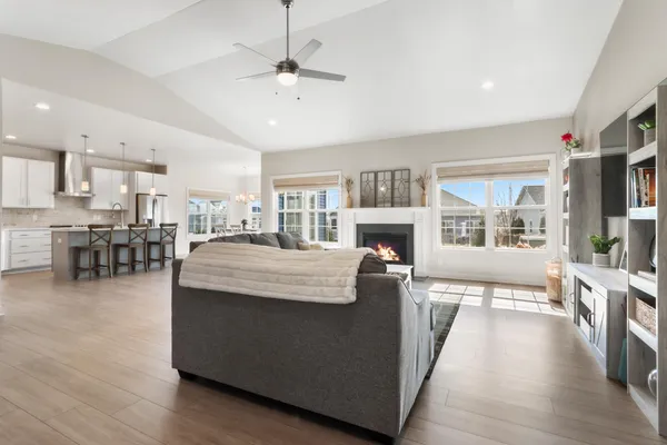 $1,100,000 | 560 North Boulder Ridge Drive, Lake Geneva, WI 53147