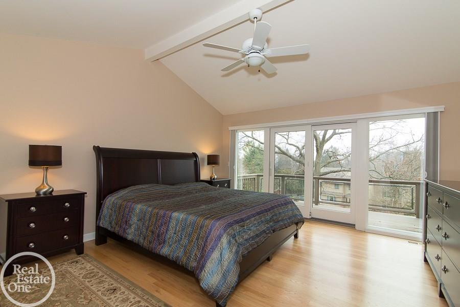6376 Peach Tree Court Rochester Hills, MI 48306 - Photo 10 of 27