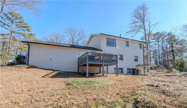 a house view with a outdoor space