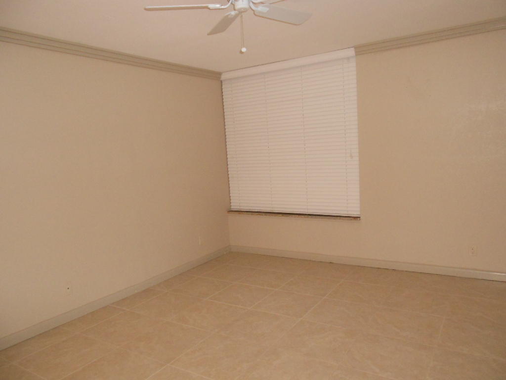 8 Royal Palm Way, Unit 207 Boca Raton, FL 33432 - Photo 5 of 10 Master