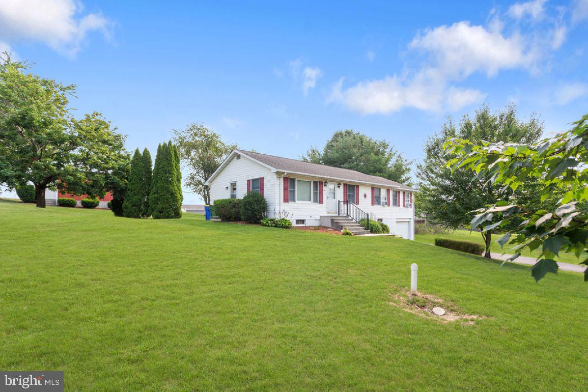 20 Rickey Drive Hanover, PA 17331 - Photo 4 of 39 Gallery Image 4