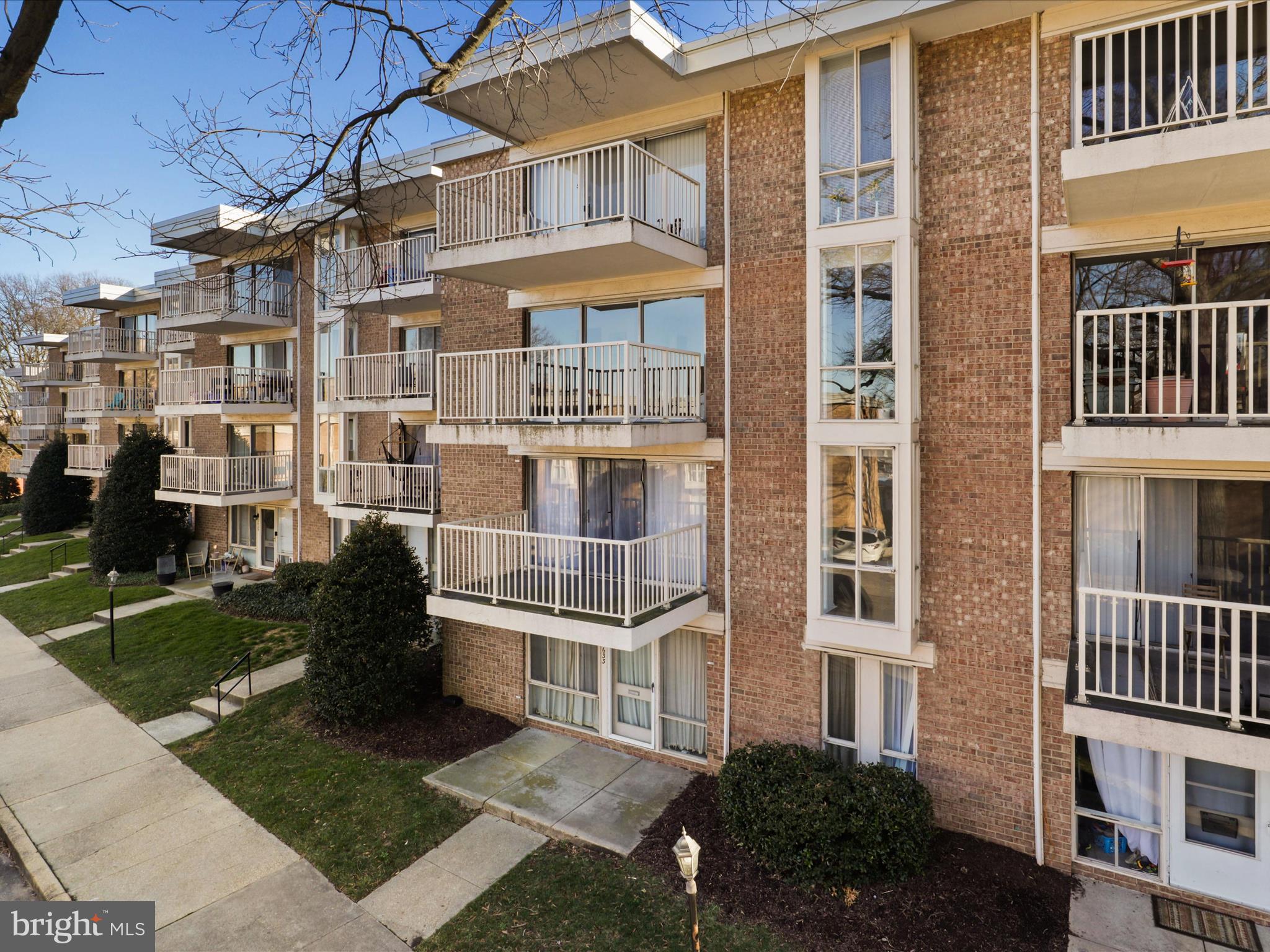 2626 Fort Farnsworth Road, Unit 202 Alexandria, VA 22303 - Photo 19 of 28
