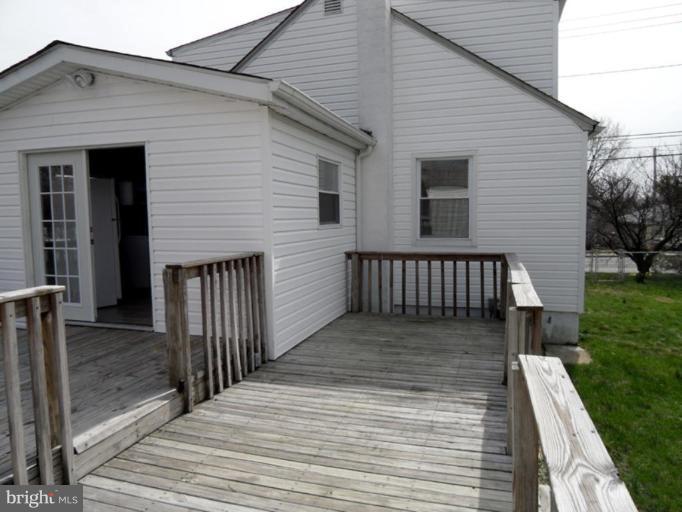 3718 East Joppa Road Nottingham, MD 21236 - Photo 4 of 10 Deck