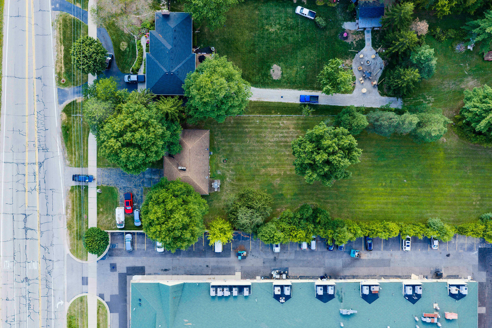 951 East Square Lake Road Troy, MI 48085 - Photo 16 of 20 DJI_20260808151243_0048_D