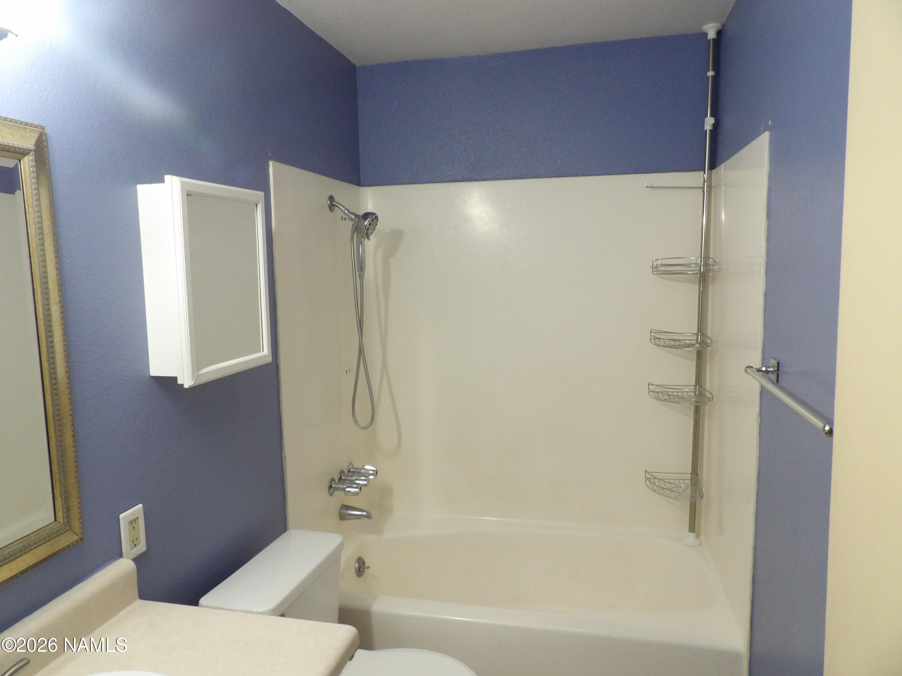 5901 North Mountaineer Road Flagstaff, AZ 86004 - Photo 11 of 17 Guest Bath