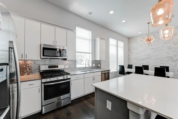 $3,500 | 8409 Hempstead Road, Unit A, Houston, TX 77008