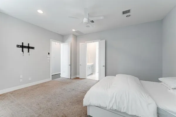 $3,500 | 8409 Hempstead Road, Unit A, Houston, TX 77008