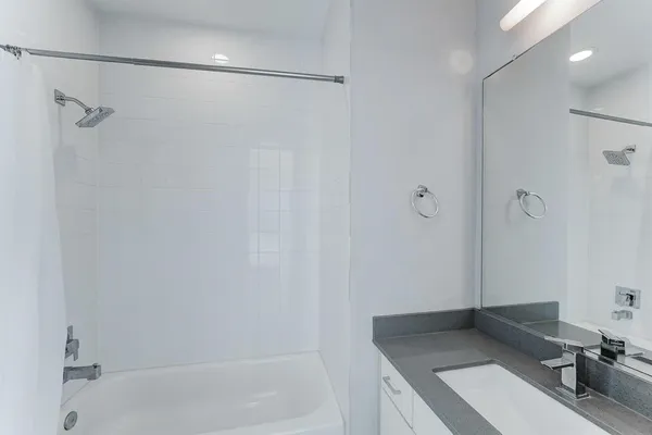 $3,500 | 8409 Hempstead Road, Unit A, Houston, TX 77008