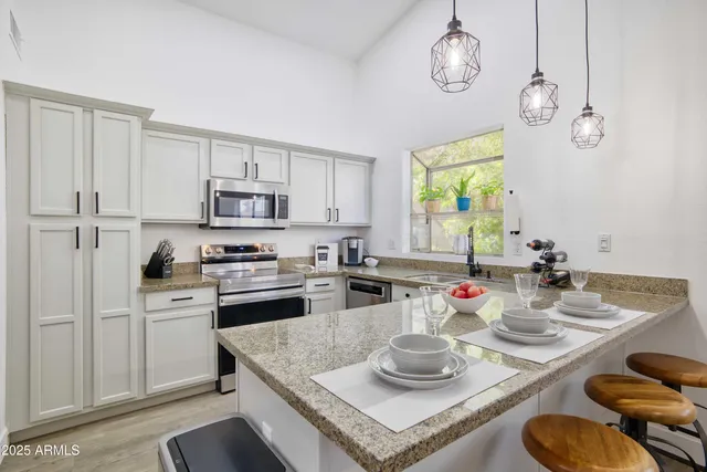 $3,200 | 250 West Juniper Avenue, Unit 96, Gilbert, AZ 85233