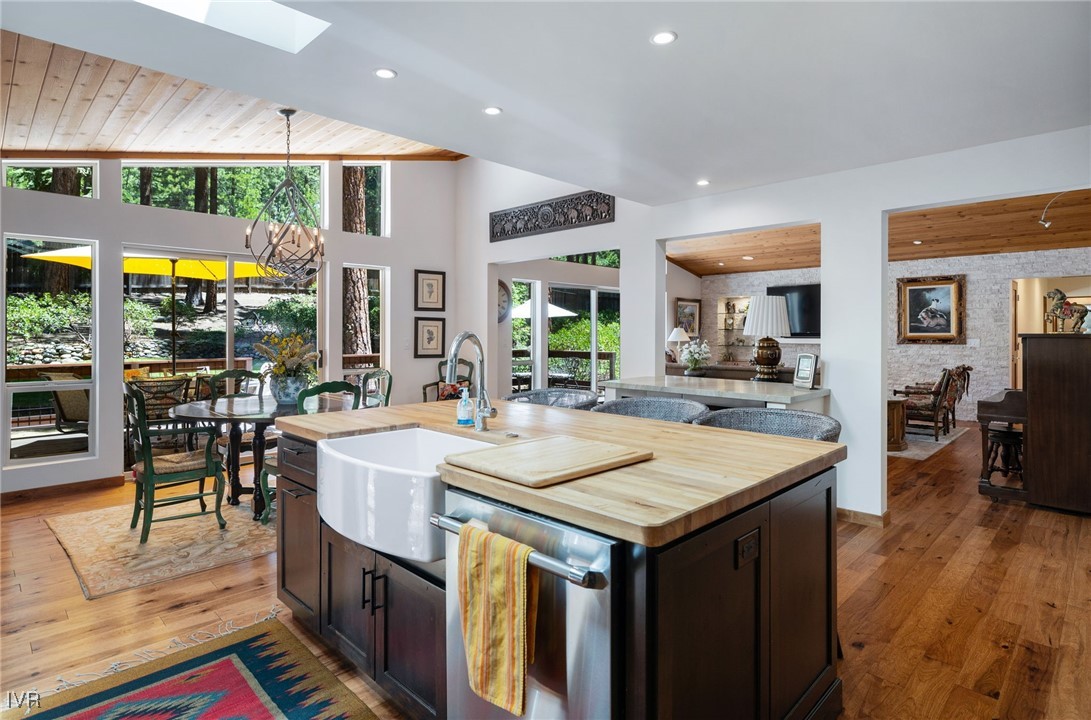 1052 Sawmill Road Incline Village, NV 89451 - Photo 7 of 29