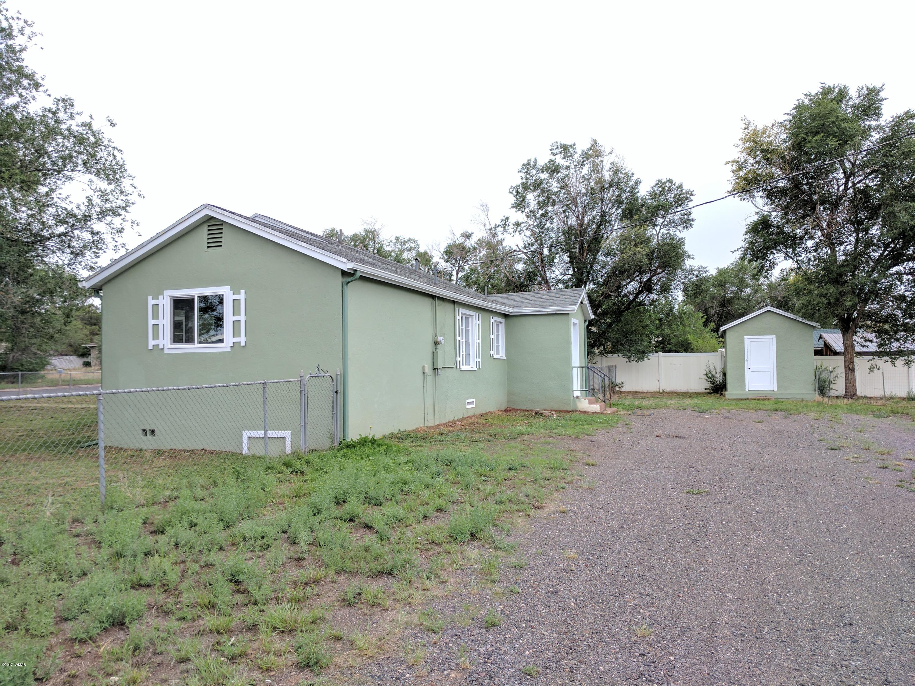 109 Cochise Drive Springerville, AZ 85938 - Photo 31 of 35