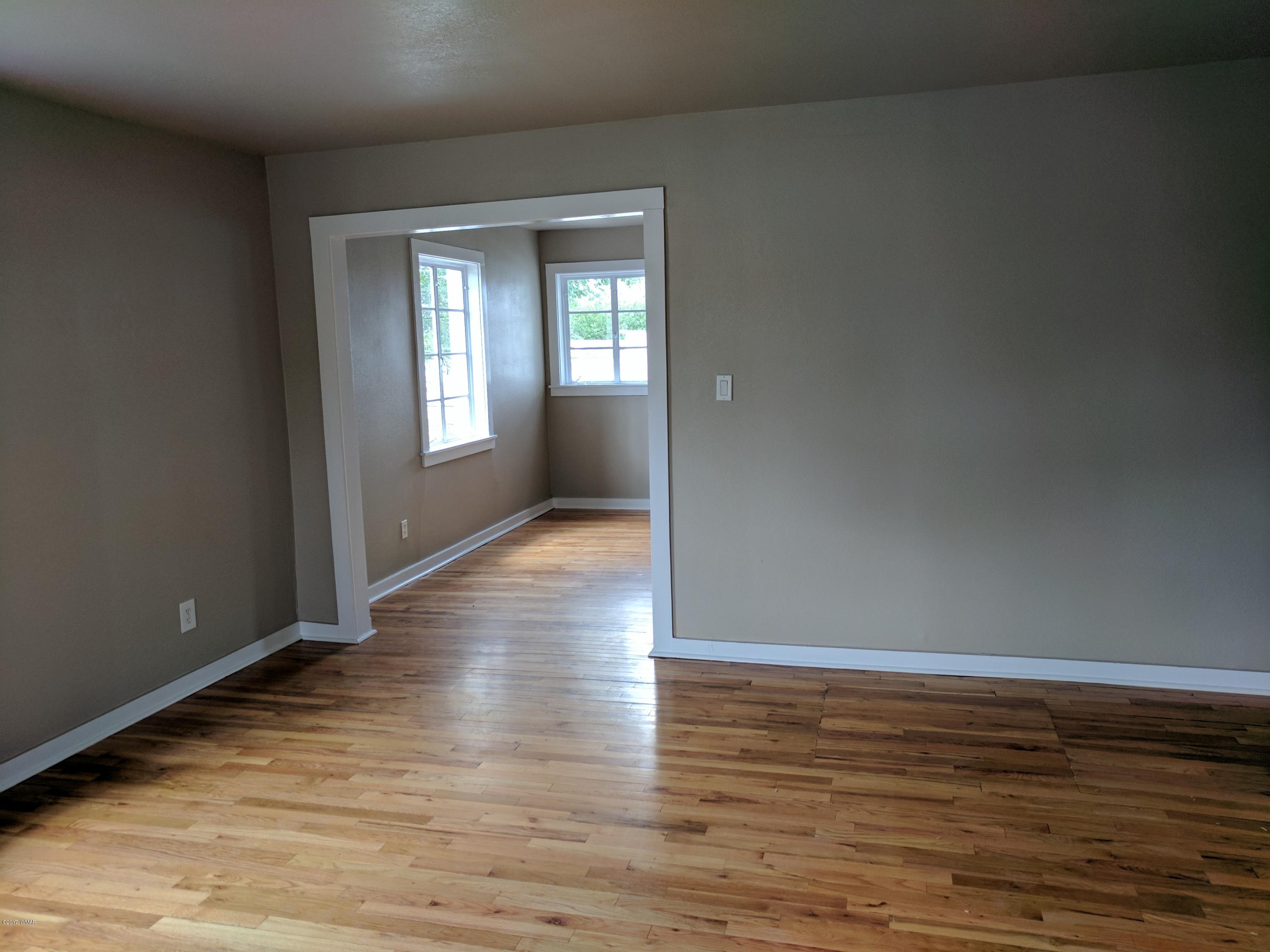 109 Cochise Drive Springerville, AZ 85938 - Photo 5 of 35