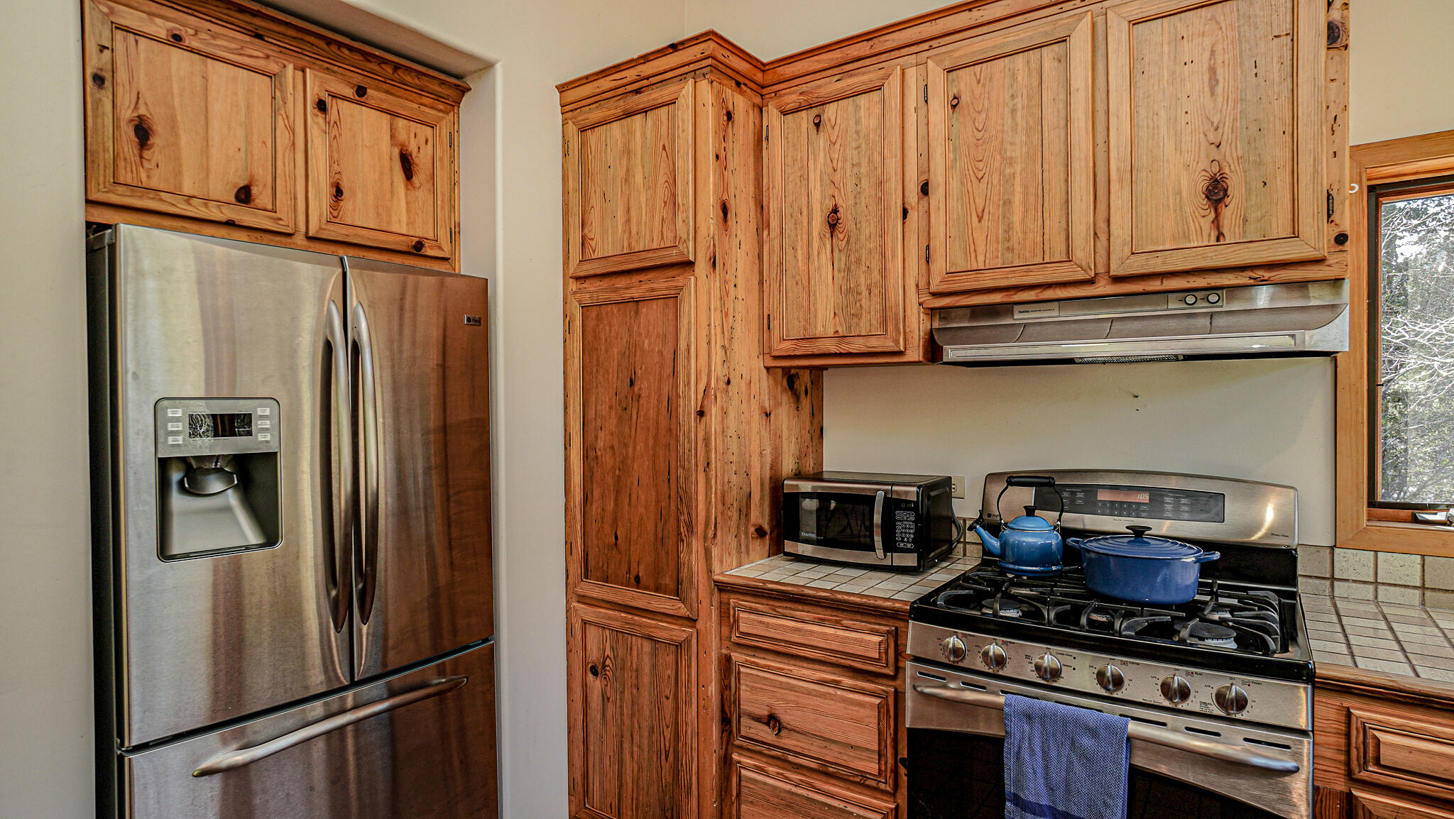 14738 Upper Applegate Road Jacksonville, OR 97530 - Photo 34 of 60 24_DSC09427