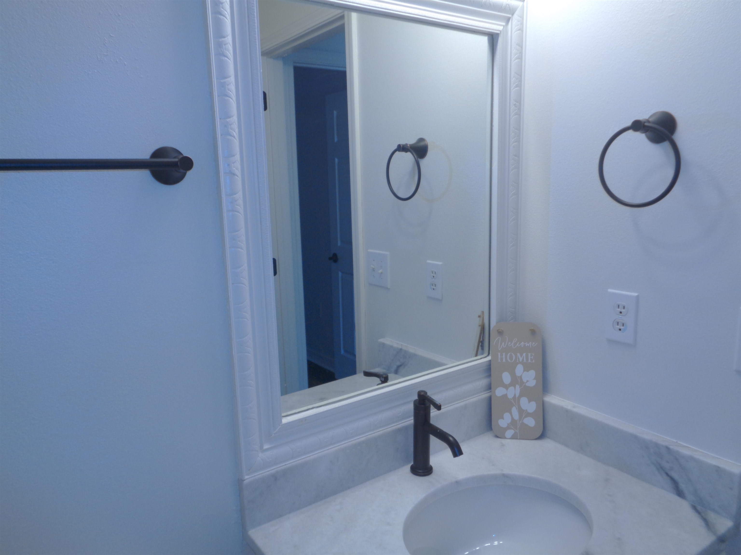 1557 Majesty Loop Foley, AL 36535 - Photo 19 of 25 Hall Bathroom