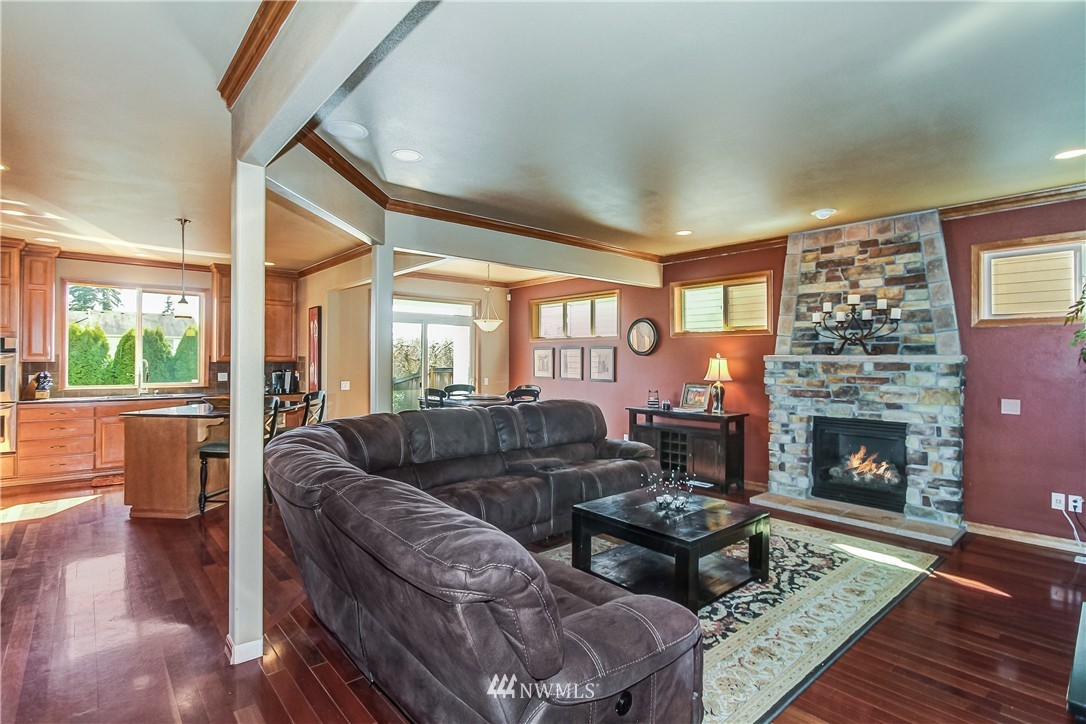 4028 215th Street Southeast Bothell, WA 98021 - Photo 11 of 25