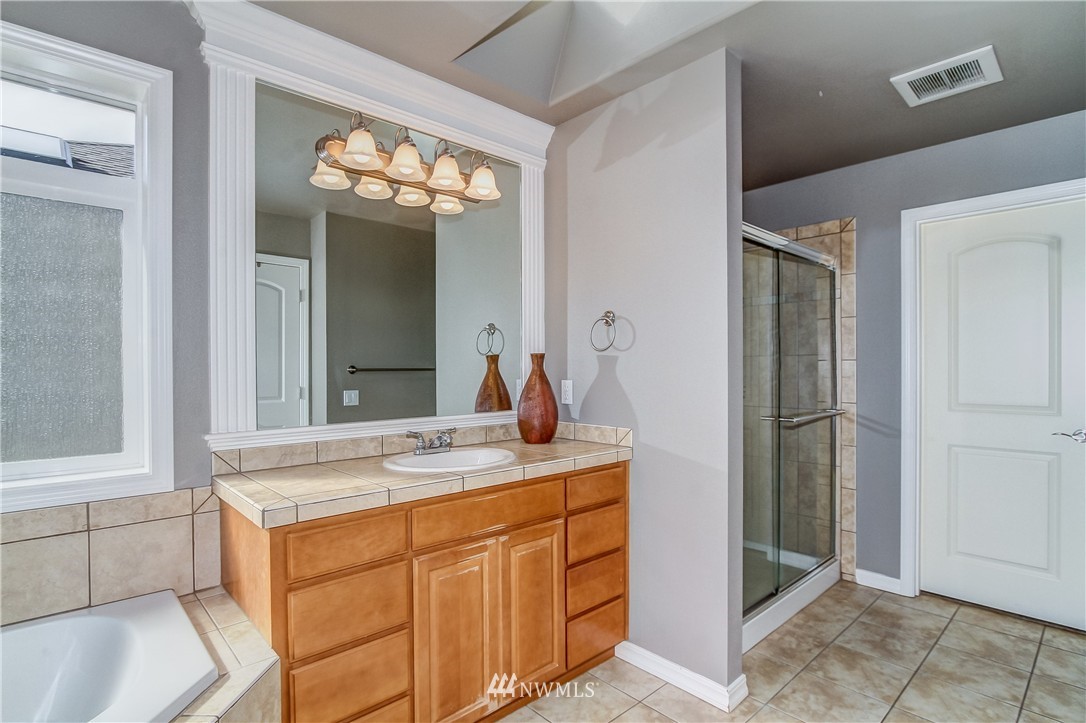4028 215th Street Southeast Bothell, WA 98021 - Photo 17 of 25