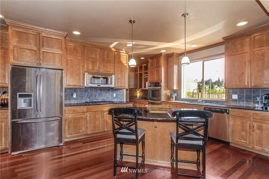 4028 215th Street Southeast Bothell, WA 98021 - Photo 8 of 25