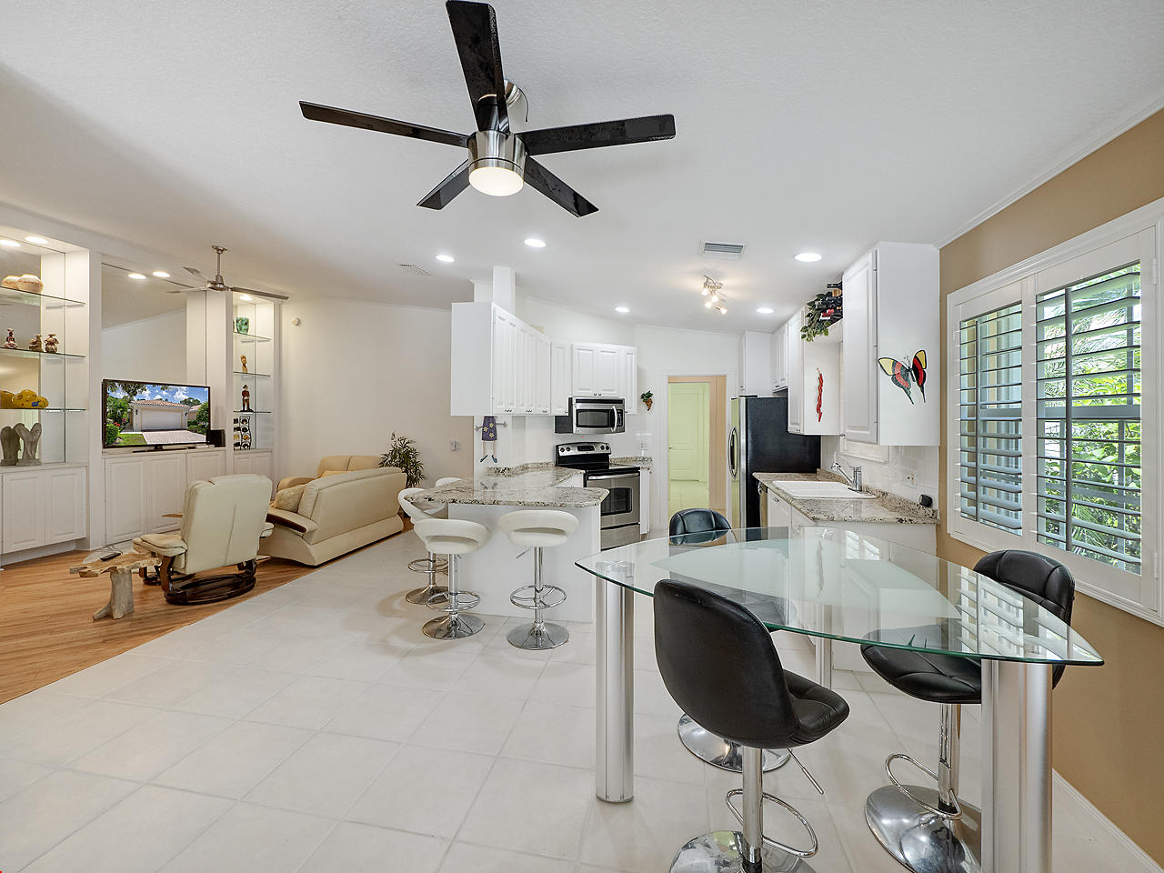 816 Southwest Balmoral Trace Stuart, FL 34997 - Photo 3 of 13 Florida Club