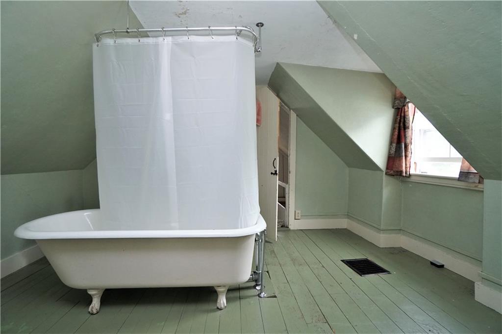 285 Pope Road Windham, ME 04062 - Photo 25 of 35 Second level bath with claw foot tub