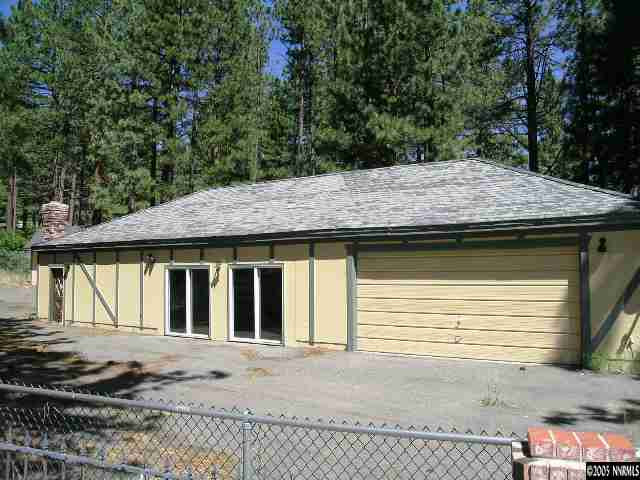 5350 Franktown Road Carson City, NV 89704 - Photo 9 of 9 a small white house with a outdoor space