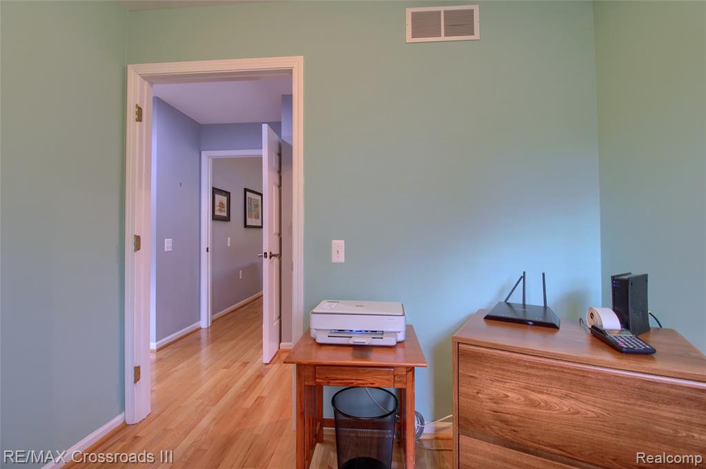 38111 Judd Road Belleville, MI 48111 - Photo 16 of 39