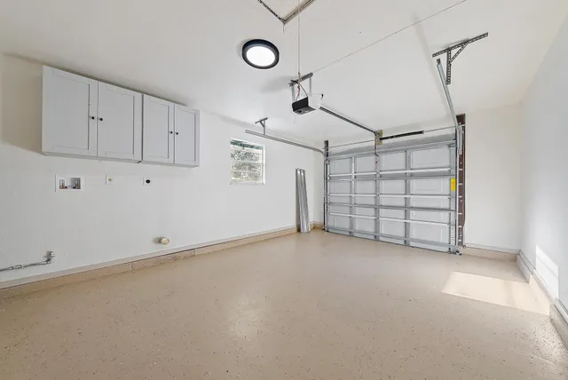 a view of a garage room