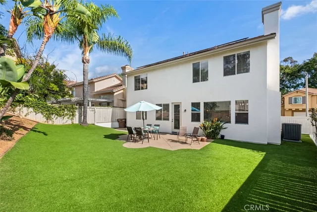 $1,349,000 | 7 Calle De Luna, Rancho Santa Margarita, CA 92688