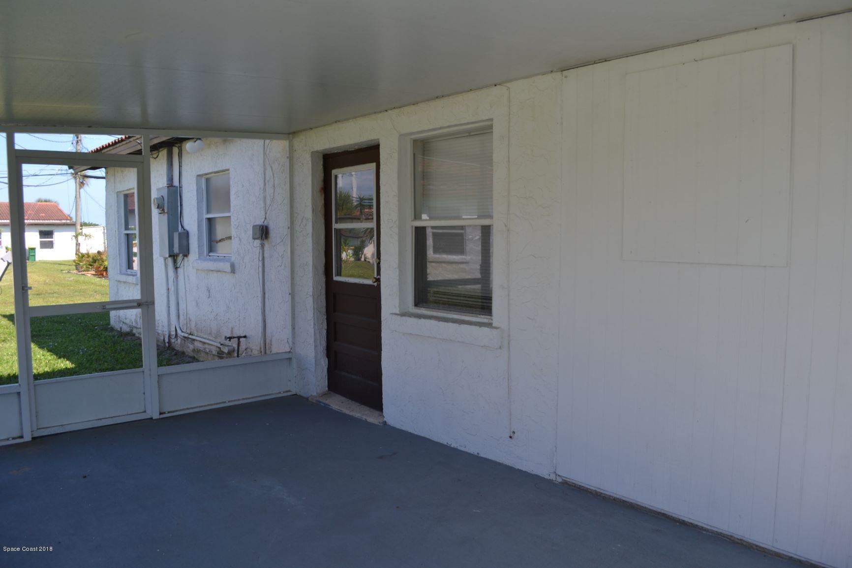 130 Delmar Street Indialantic, FL 32903 - Photo 6 of 21 130 DEL MAR 10.13.18 PHOTO OUTSIDE SCREE