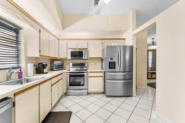 $319,000 | 5329 Garrett Lane, West Palm Beach, FL 33417