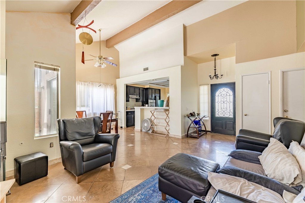 40207 Mimulus Way Temecula, CA 92591 - Photo 14 of 20 Living Room
