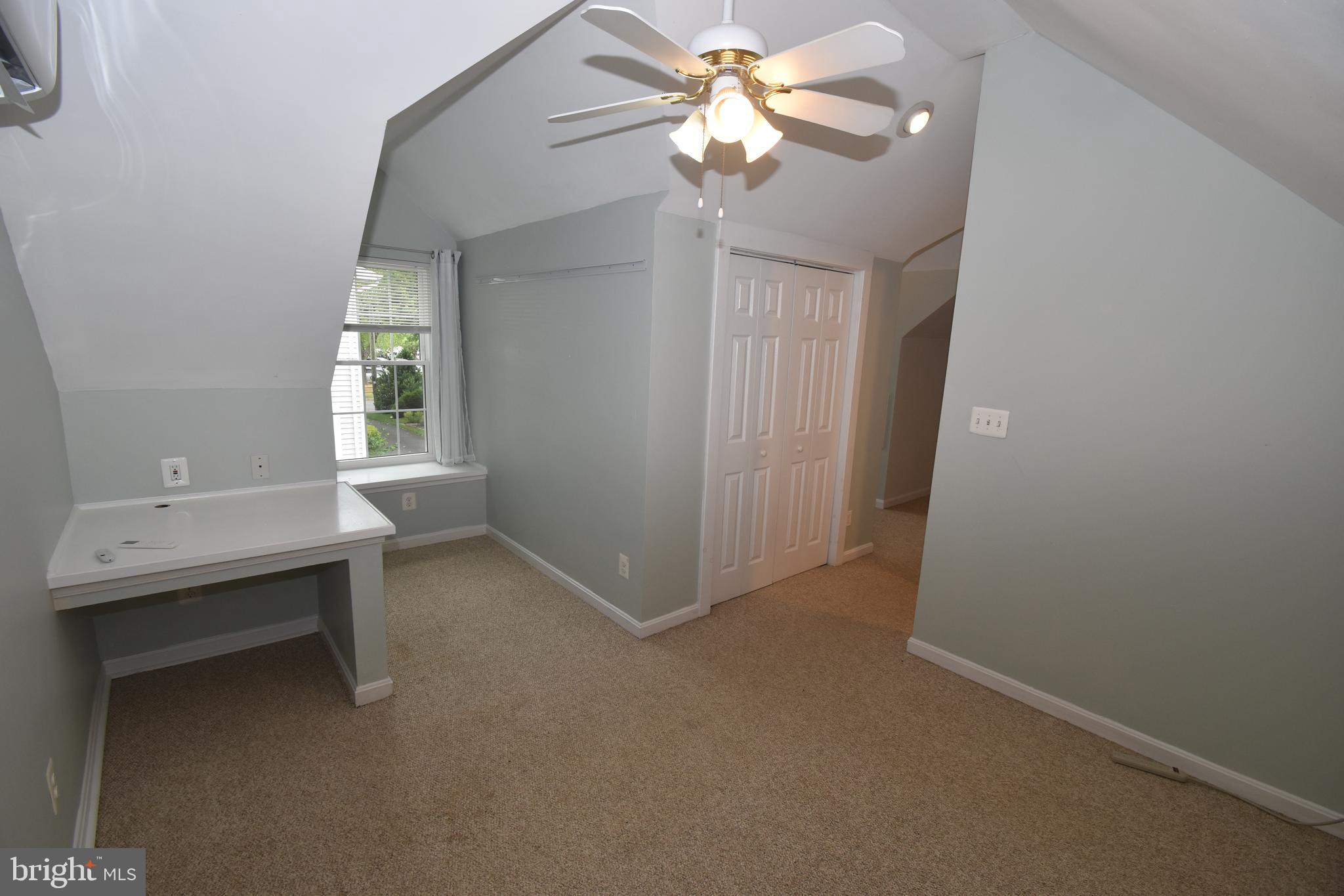 2901 Meadow View Road Falls Church, VA 22042 - Photo 42 of 42 GQ bedroom nook
