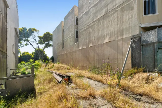 a backyard of a house