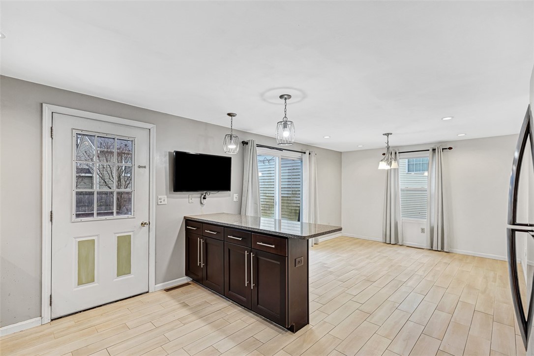 4 Plant Street Cumberland, RI 02864 - Photo 16 of 42