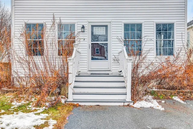 $399,900 | 4 Plant Street, Cumberland, RI 02864