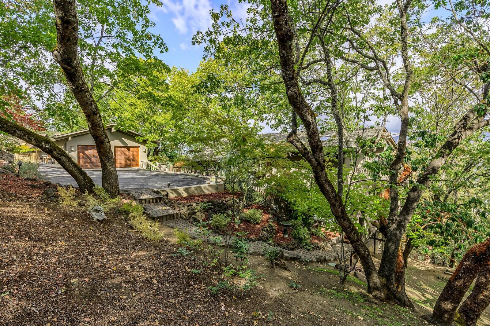 100 Ridge Road Ashland, OR 97520 - Photo 11 of 53 Natural Terrain