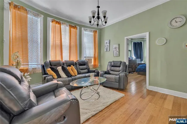 $2,800 | 361 15th Avenue, Unit 1, Paterson, NJ 07504