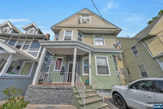 $2,800 | 361 15th Avenue, Unit 1, Paterson, NJ 07504