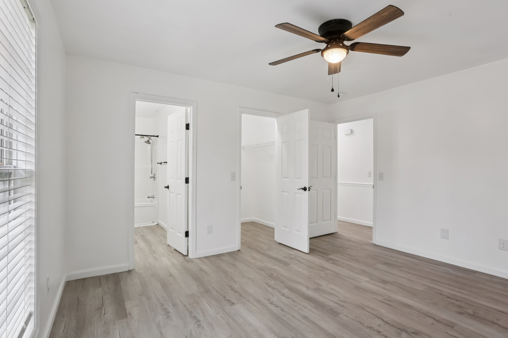 1101 Bugscuffle Road Wartrace, TN 37183 - Photo 28 of 42 a view of empty room with wooden floor