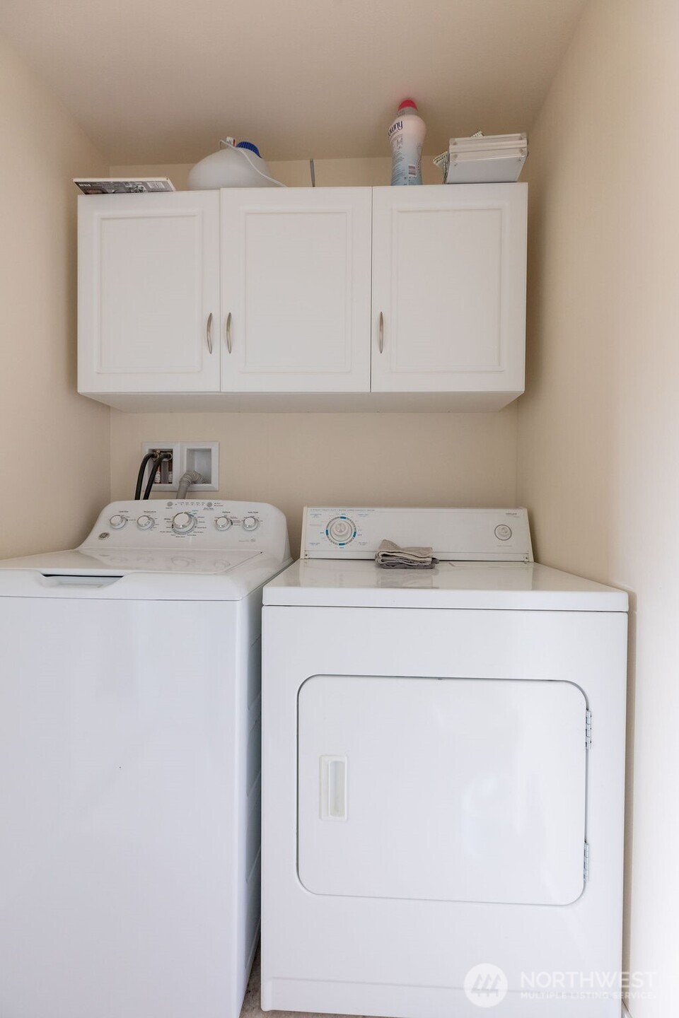 194 Sekiu Airport Road Sekiu, WA 98381 - Photo 26 of 40 a utility room with dryer and washer