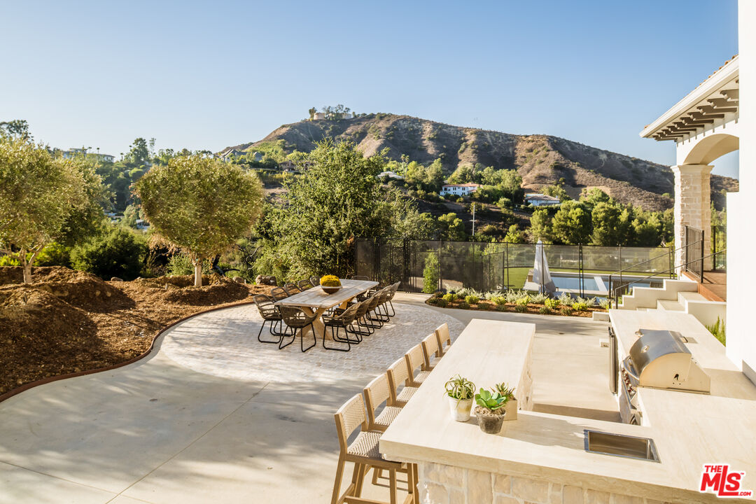 23614 Dry Canyon Cold Creek Road Calabasas, CA 91302 - Photo 37 of 50