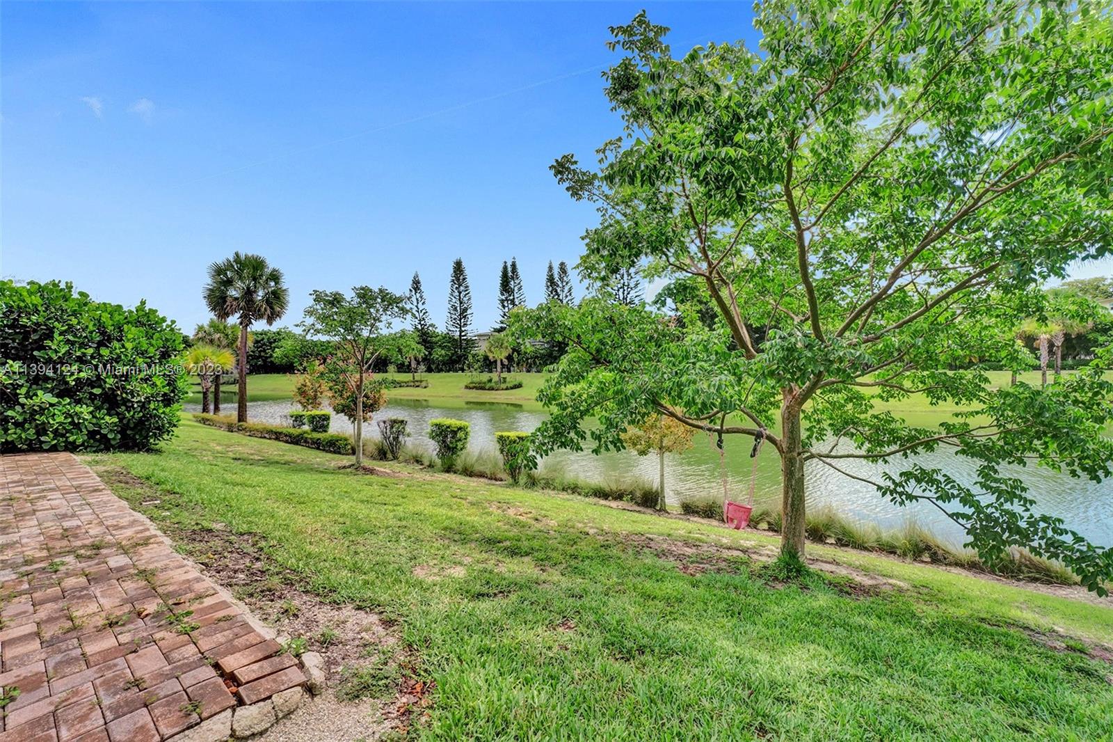 1033 Eucalyptus Drive Hollywood, FL 33021 - Photo 41 of 66 a view of a park with large trees