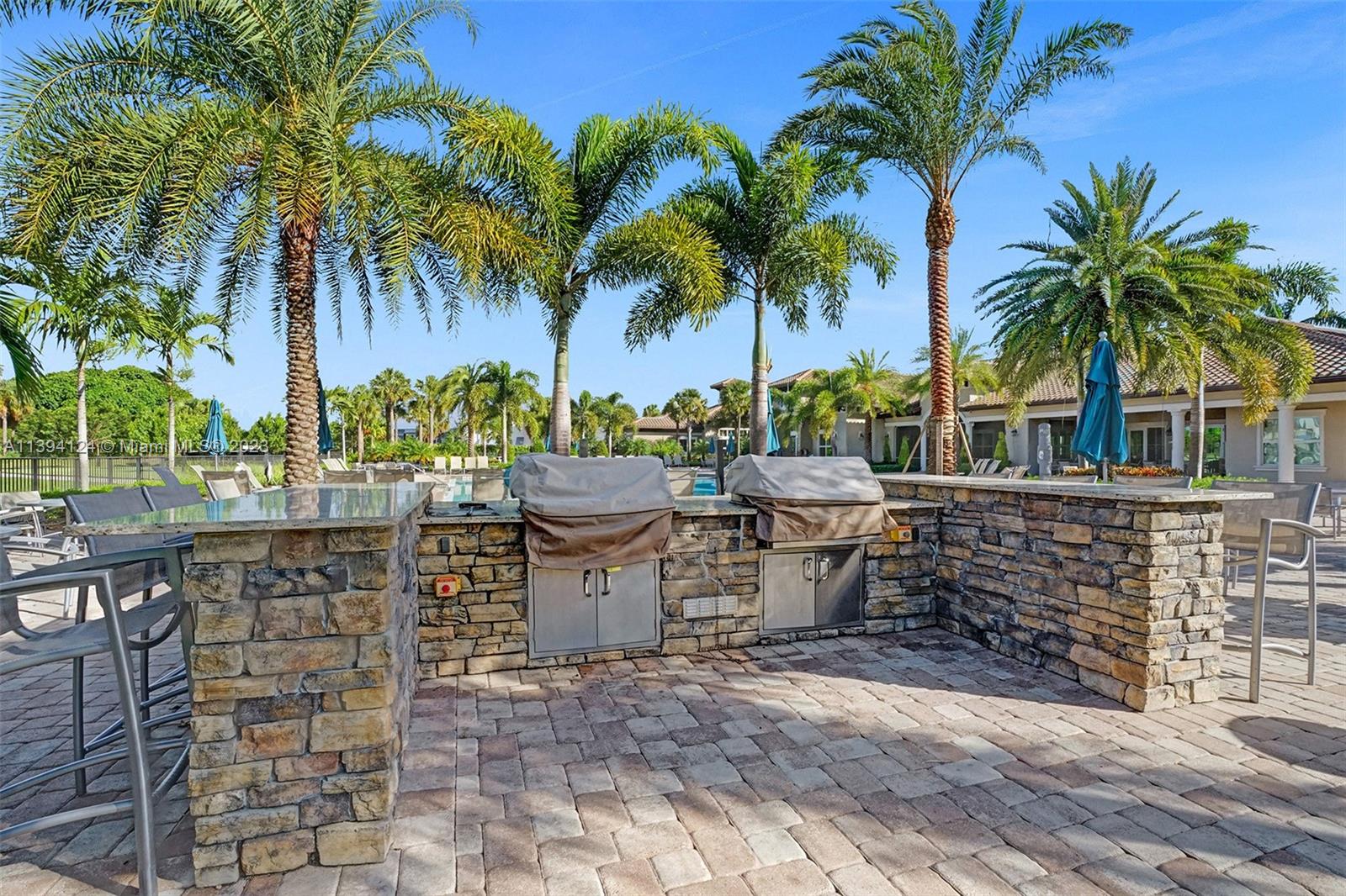 1033 Eucalyptus Drive Hollywood, FL 33021 - Photo 54 of 66 a view of outdoor space with trees