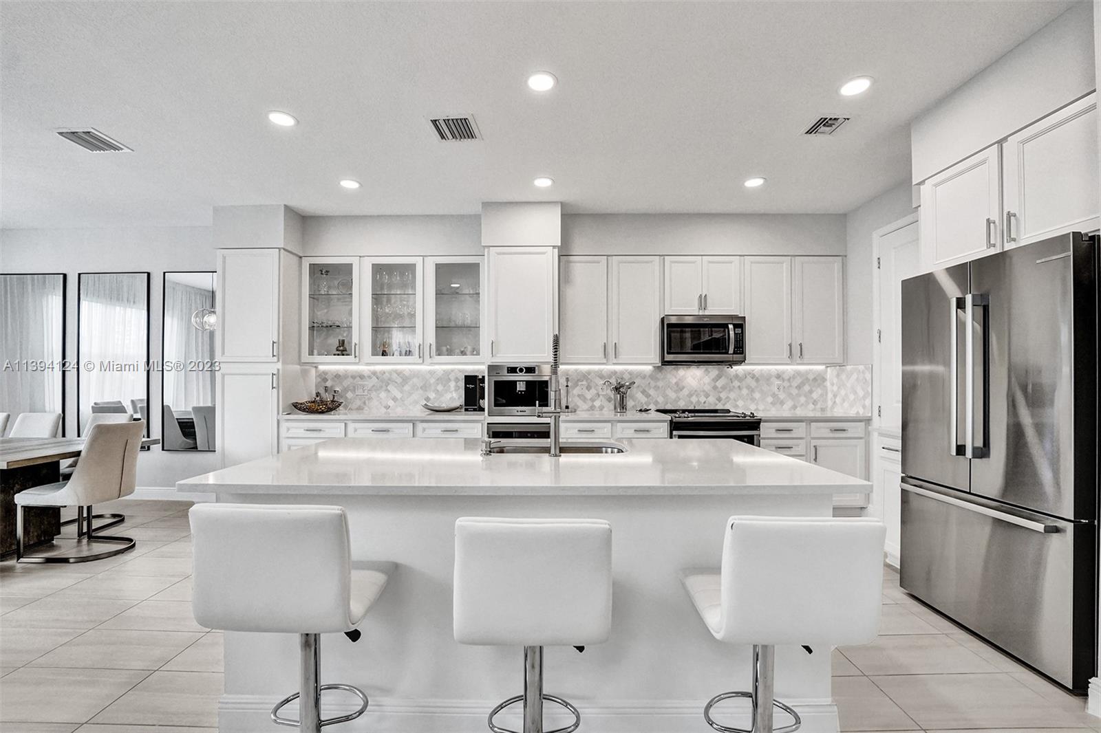 1033 Eucalyptus Drive Hollywood, FL 33021 - Photo 8 of 66