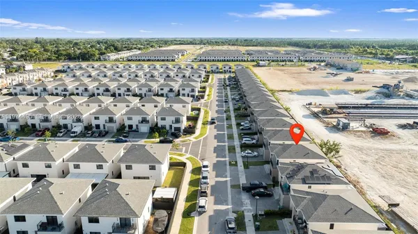 $950 | 275 Northwest 13th Place, Unit 1, Florida City, FL 33034