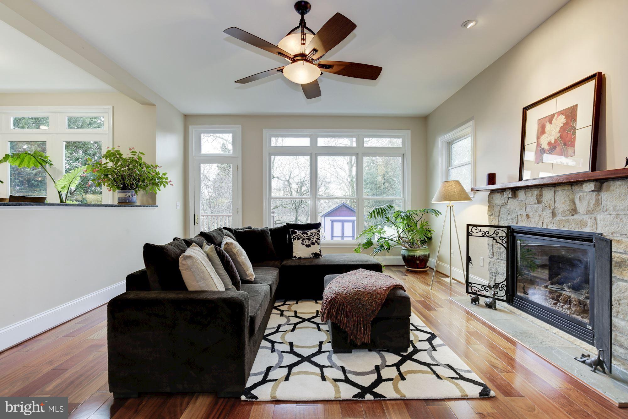 11120 Midvale Road Kensington, MD 20895 - Photo 5 of 30 Family Room