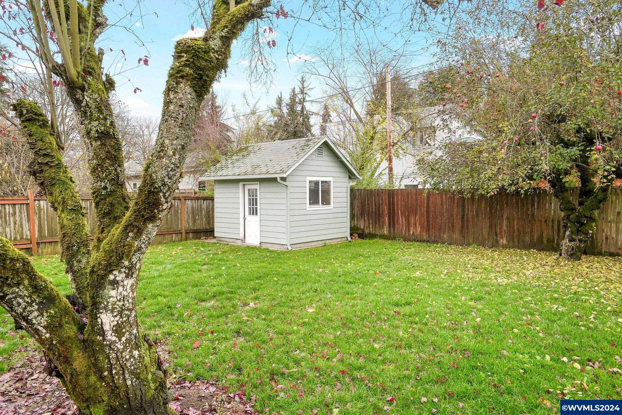 220 Northwest Juniper Lane Albany, OR 97321 - Photo 24 of 26