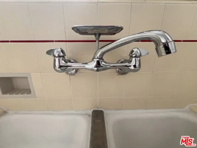 $2,195 | 1323 North Olive Drive, Unit 33D, West Hollywood, CA 90069